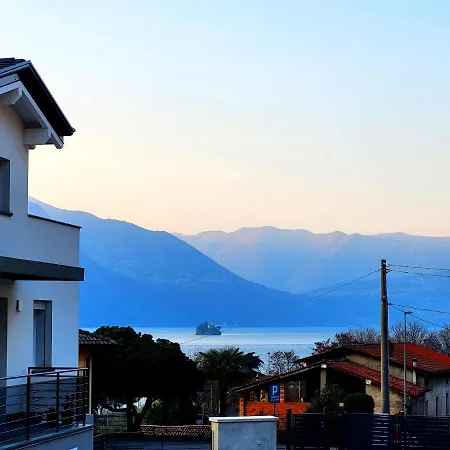 Sol Lakeview *